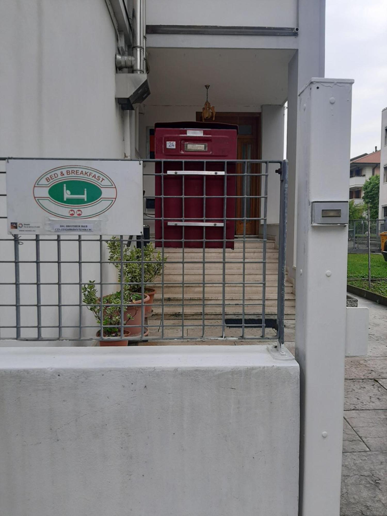 Travellers Lodge Bed & Rooms Treviso Esterno foto