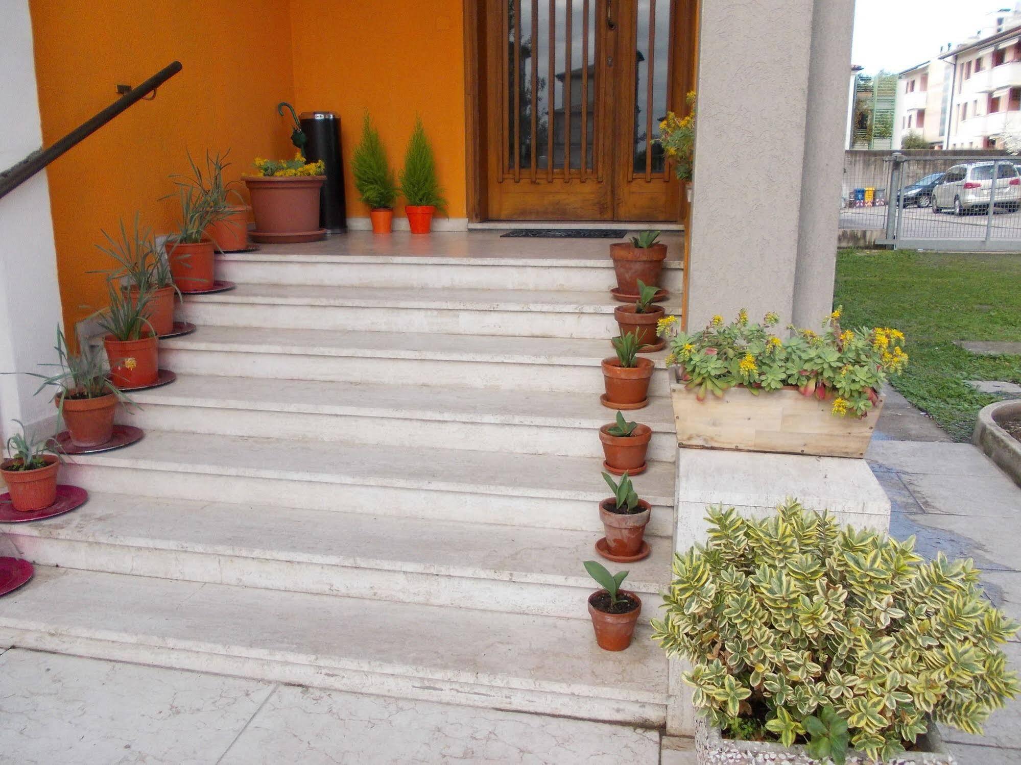 Travellers Lodge Bed & Rooms Treviso Esterno foto