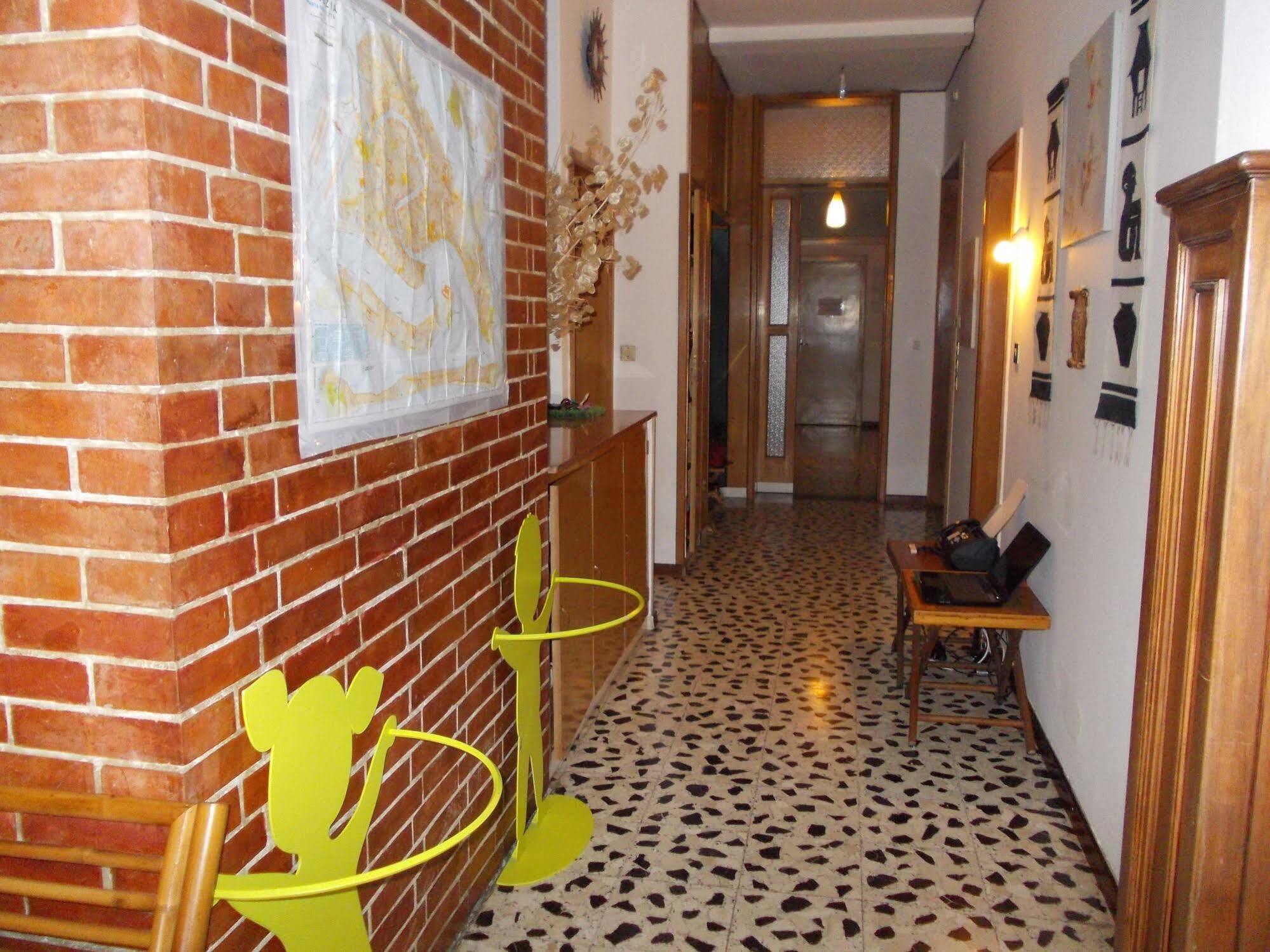 Travellers Lodge Bed & Rooms Treviso Esterno foto
